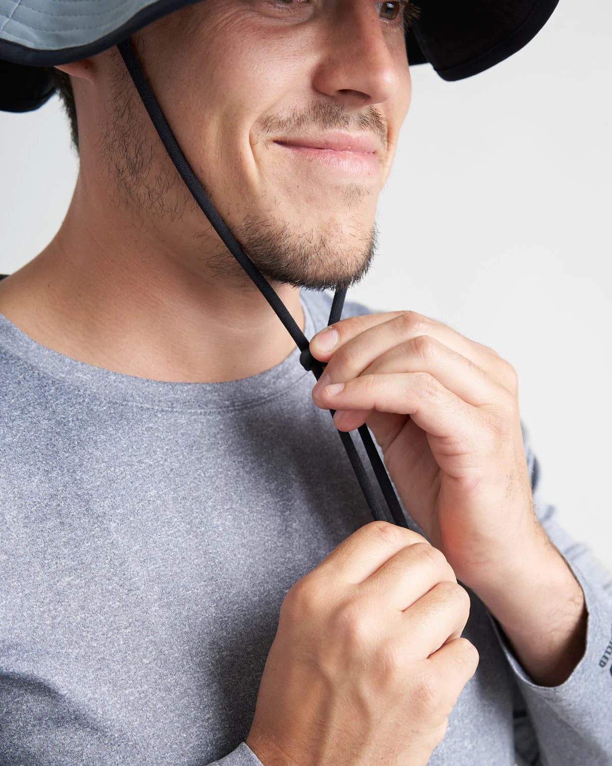 WIDE BRIMMED UV HAT - LIGHT GREY