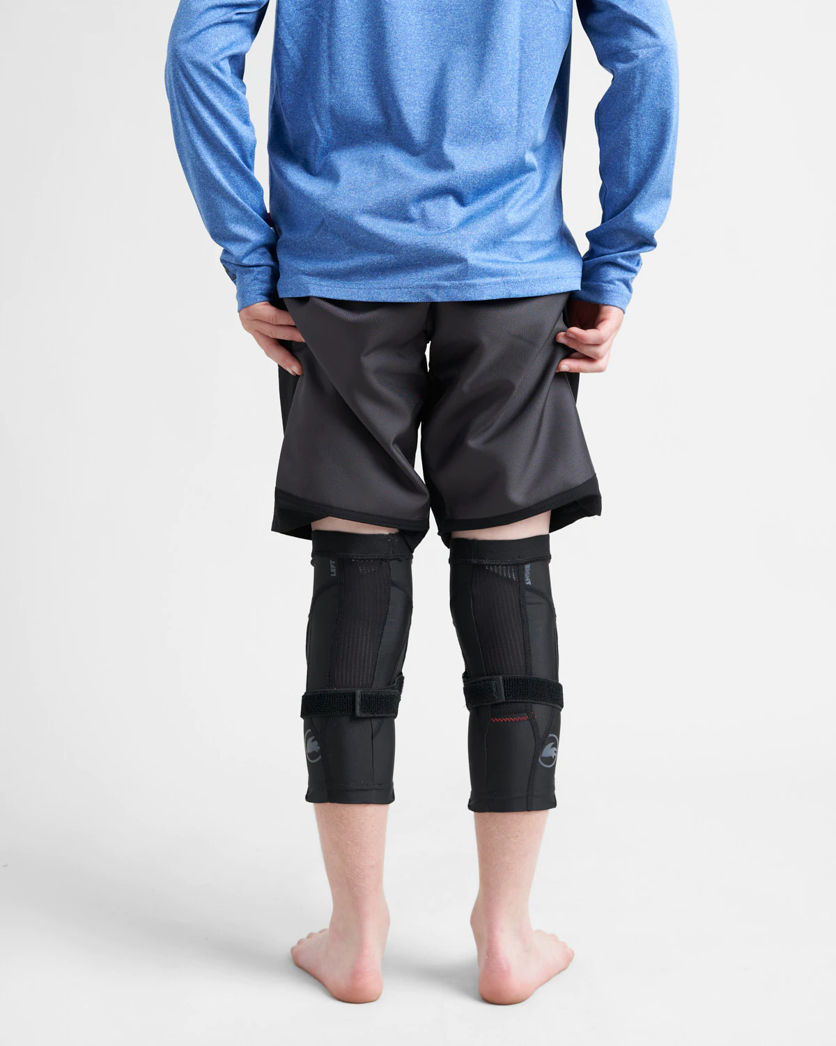 RACE ARMOUR KNEE PADS